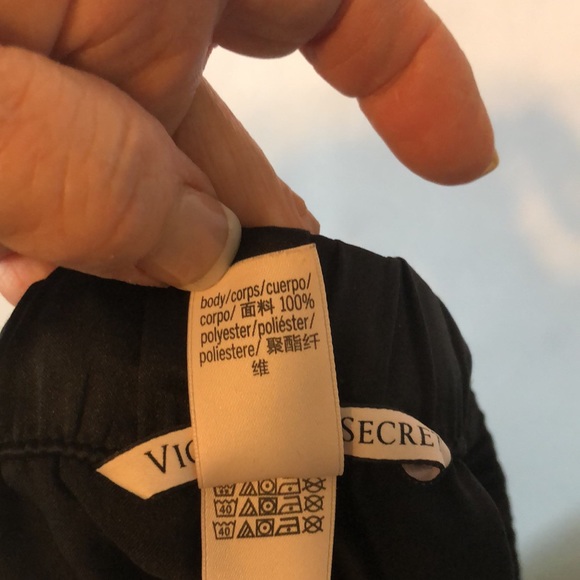 Victoria's Secret ruffle hem pj bottoms sz L - Picture 7 of 8